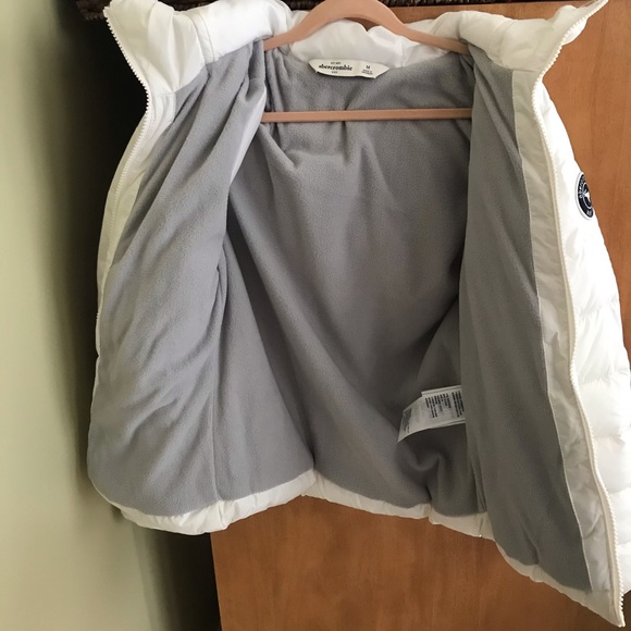 Abercrombie Girls Medium Cream/White Puffer Coat - Picture 7 of 13